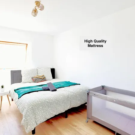 4 Min To Basel - Fully Renovated- Private Parking Space Apartamento *