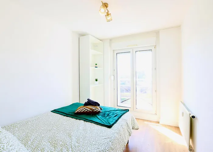 Apartamento 4 Min To Basel - Fully Renovated- Private Parking Space Saint-Louis (Haut-Rhin)